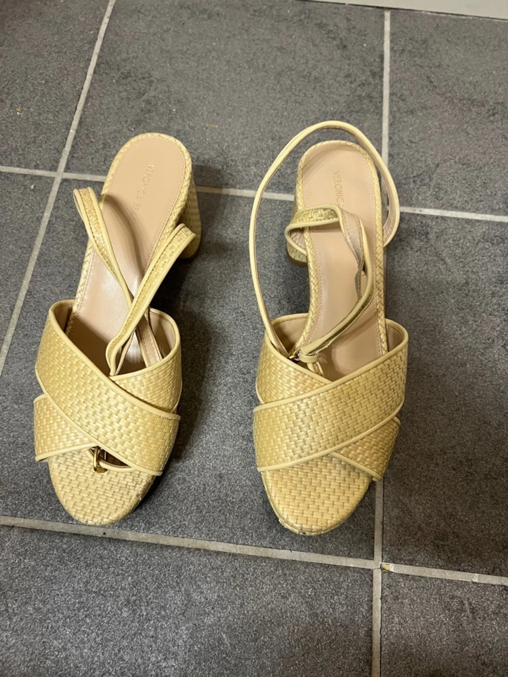 Veronica Beard Danika Raffia Platform Block Heel Sandals Sz 12 summer Resort